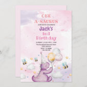 Invitation Premier 1er anniversaire mignon Dinosaure pourpre  (Devant / Derrière)