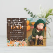Invitation Premier anniversaire de Pumpkin | Photo rustique d (Debout devant)