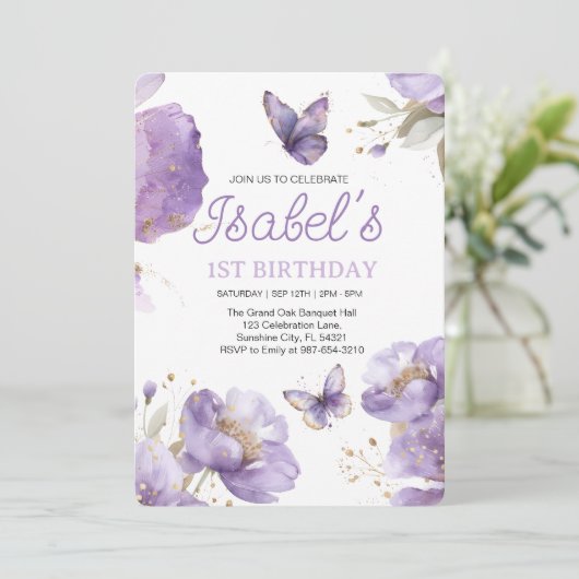 Invitation Premier anniversaire, Papillon aux fleurs violet e (Debout devant)