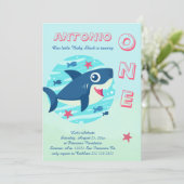 Invitation Premier bébé requin sous le bleu de la mer (Debout devant)