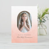 Invitation Première communion simple aquarelle photo fille (Debout devant)