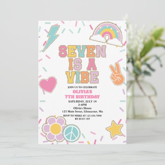Invitation Preppy Patch 7E Anniversaire (Debout devant)