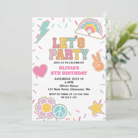 Invitation Preppy Patch Anniversaire (Debout devant)