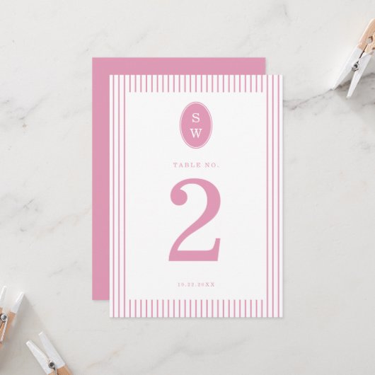 Invitation Preppy Peony Pink Chic Wedding Table Number Card (Devant/Arrière en situation)