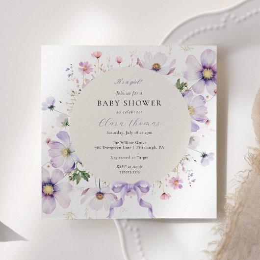 Invitation Purple C'est un Baby shower de boue fleurie fille