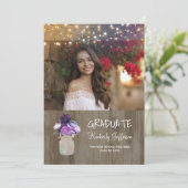 Invitation Purple Floral Mason Jar Rustique Photo Graduation (Debout devant)