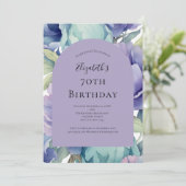 Invitation Purple Green Blue Floral 70e anniversaire pour ell (Debout devant)