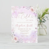 Invitation Purple Pink It’s Cold Outside Winter Baby Shower (Debout devant)