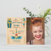 Invitation Pyramides égyptiennes Anniversaire des pharaons Ph (Debout devant)