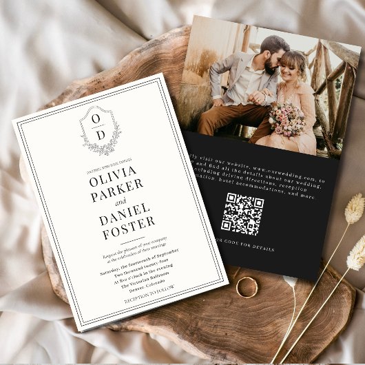 Invitation QR Code Crest Black & White Photo Mariage moderne