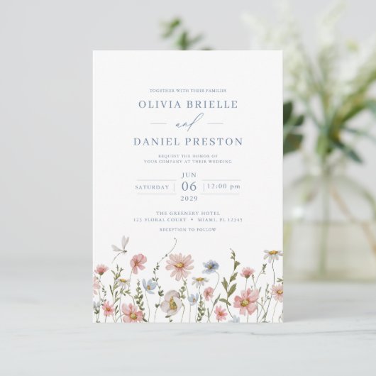 Invitation QR Code Dusty Blue Blush Fleur sauvage Mariage ros (Debout devant)