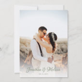 Invitation QR Code Monogramme Script Sage Green Photo Mariage (Dos)