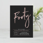 Invitation Quarante | Modern Brush Rose Gold 40th Birthday Pa (Debout devant)