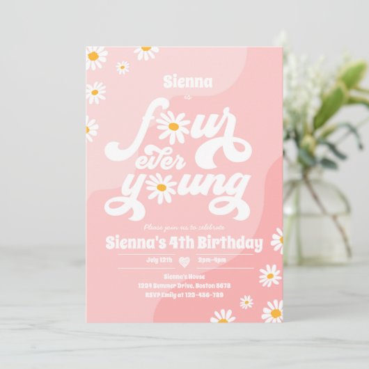 Invitation Quatre Ever Young 4e anniversaire fête Boho Daisy (Debout devant)