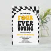 Invitation Quatre Ever Young Retro Première 4ème fête d'anniv (Debout devant)