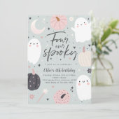 Invitation Quatre Jours Éffrayants d'Halloween Boho Ghost 4e (Debout devant)