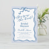 Invitation Quelque chose de bleu Elle noue la Fête des mariée (Debout devant)