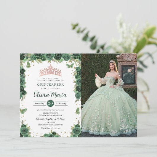 Invitation Quinceañera Émeraude Verte Fleurs Papillons Photo (Debout devant)