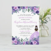 Invitation Quinceañera Fleurs violettes élégantes (Debout devant)