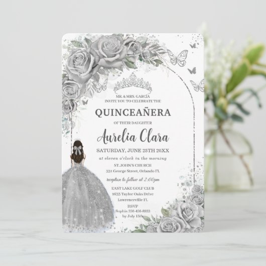 Invitation Quinceanera Florale Rose en argent Douce 16 Annive (Debout devant)