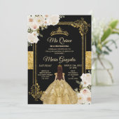 Invitation Quinceanera Gold & White Floral Couronne d'anniver (Debout devant)