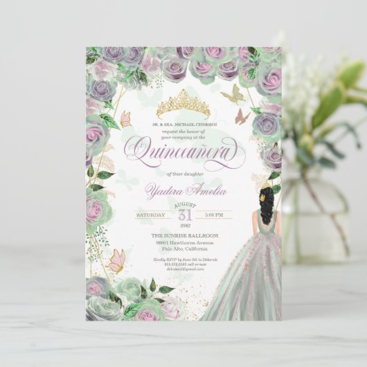 Invitation Quinceanera Mint Green Roses Élégant Papillon Inv (Debout devant)