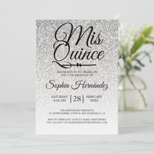 Invitation Quinceañera Parties scintillant d'argent 15e anniv (Debout devant)