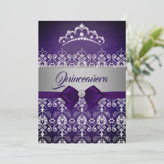 Invitation Quinceanera Violet Éperche Diamond Tiara Bow (Debout devant)