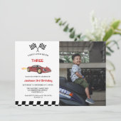 Invitation Race Car Boy 3e fête d'anniversaire (Debout devant)