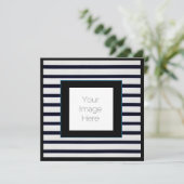 Invitation rayée avec photo et texte personnalisés (Debout devant)