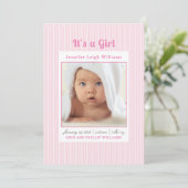 Invitation Rayures roses C'est une fille Annonce de naissance (Debout devant)