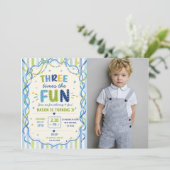 Invitation Rayures Trois Fois Plus De Plaisir Anniversaire Co (Debout devant)
