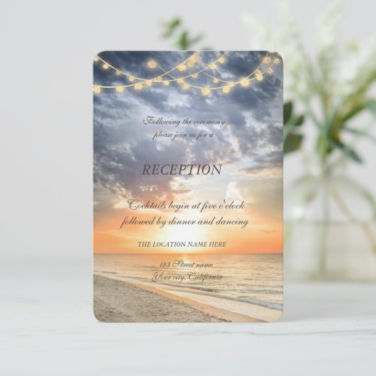 Invitation Réception de lever de soleil sur la plage avec gui (Debout devant)