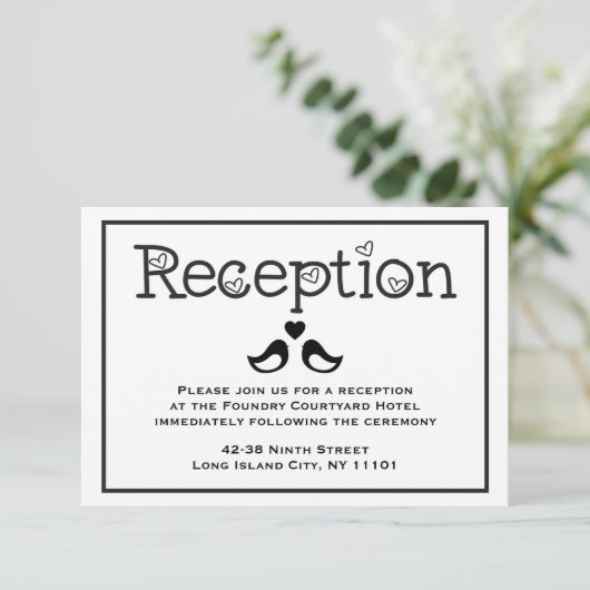 Invitation Réception Noir & Blanc Tourtereaux Mariage Cœurs (Debout devant)