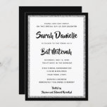 Invitation Rectangle noir et argent Bat mitzvah<br><div class="desc">Cette invitation Bat mitzvah branchée présente une parties scintillant scintillante superposée à un arrière - plan de couleur solide. Utilisez le formulaire modèle pour ajouter vos propres informations. La fonction "Personnaliser" peut être utilisée pour modifier le style,  la couleur et la disposition de la police.</div>