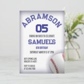 Invitation Red and Blue Baseball Birthday (Debout devant)