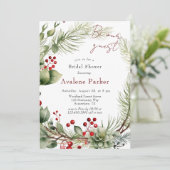 Invitation Red Berries Pine Wreath Soyez Notre Fête des marié (Debout devant)