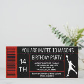 Invitation Red Black Basketball Anniversaire Étiquette de boî (Debout devant)