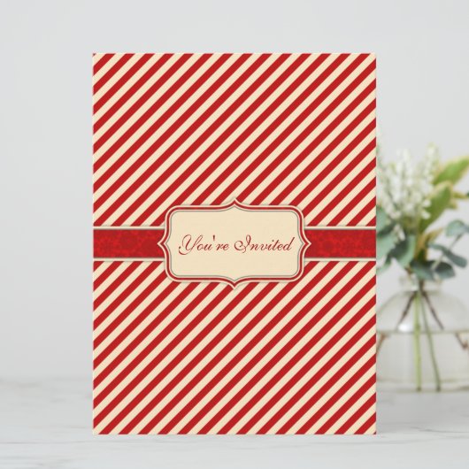 Invitation Red & Crème Holiday (Debout devant)
