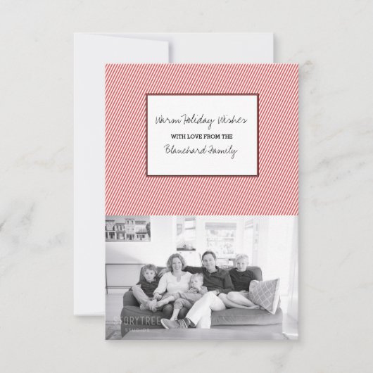 Invitation Red Diagonal Festive Stripes Photo de vacances (Devant)