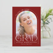 Invitation Red Modern Minimal Arch Photo Graduation Party (Debout devant)