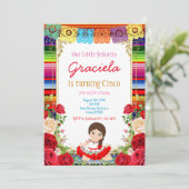 Invitation Red Roses Fiesta Anniversaire Gold Girl (Debout devant)