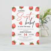 Invitation Red Strawberry Berry Sweet Baby Baby shower (Debout devant)