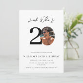 Invitation Regardez les 20 ans Anniversaire Moderne Simple Ph (Debout devant)