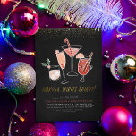 Invitation Rendre les esprits lumineux | Chalkboard Cocktail<br><div class="desc">Rendre les esprits brillants ! Un assortiment de boissons de Noël peintes à la main, dont un martini au sucre de canne, du vin chaud à l'anis étoilé, de la cannelle, du champagne aux bonbons et aux baies congelées, et un russien blanc décoré d'une branche de saint-laurent contre des arrière...</div>