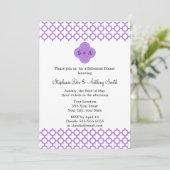 Invitation Répétition Motif de monogramme Lavender Quatrefoil (Debout devant)