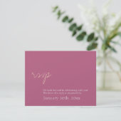 Invitation Réponse RSVP rose scintillant simple et chic pour  (Debout devant)