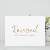 Invitation "Réservé" pour Panneau de famille | Élégante lettr (Debout devant)