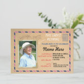 Invitation retiré par carte postale postale de (Debout devant)