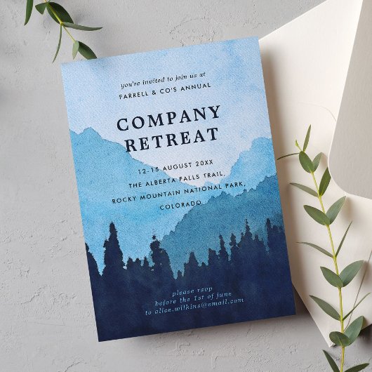 Invitation Retraite de l'équipe d'entreprise avec les montagn